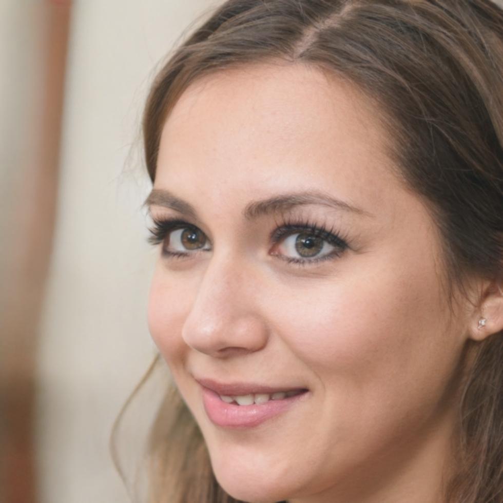 Portrait von Lena Kirsch, Absolventin des IT-Support Programms